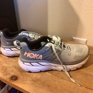 Hoka One One Clifton 6